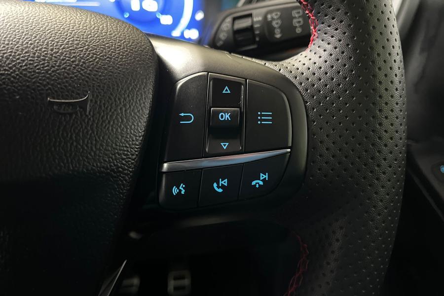 Ford Kuga Photo autoimg-8f61248ab207a514480aeec818c4de0eede84e3a.jpg