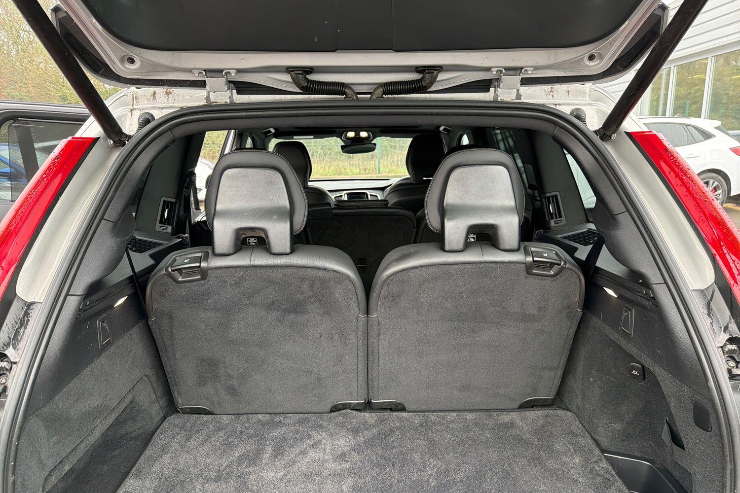 Volvo XC90 Photo 22