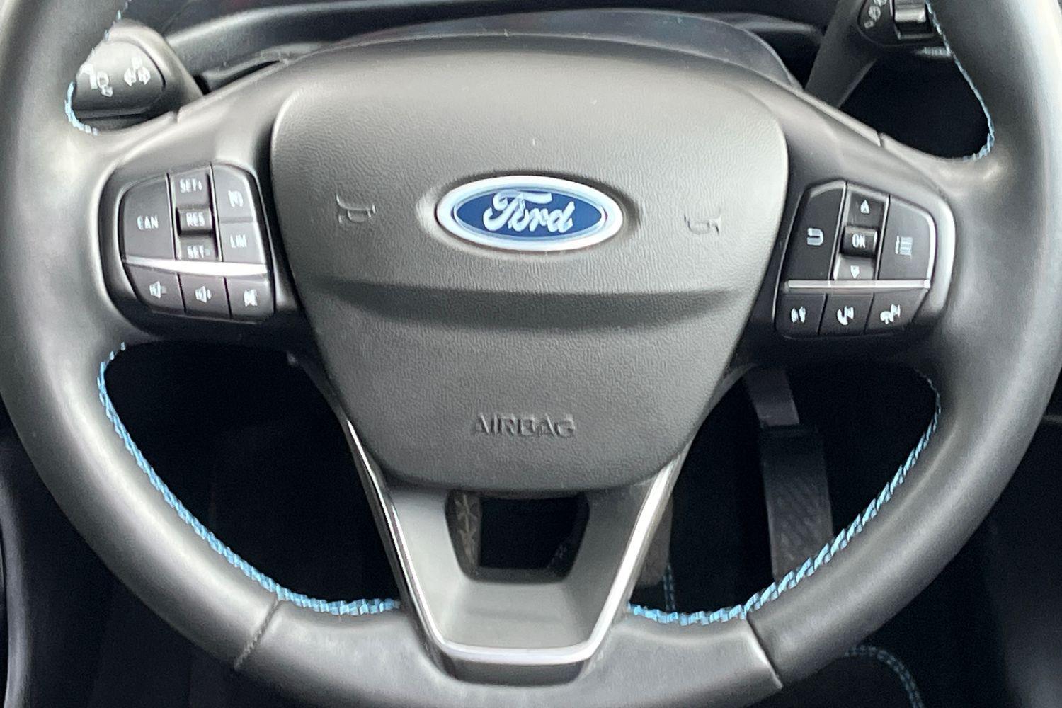 Ford Fiesta Photo 11