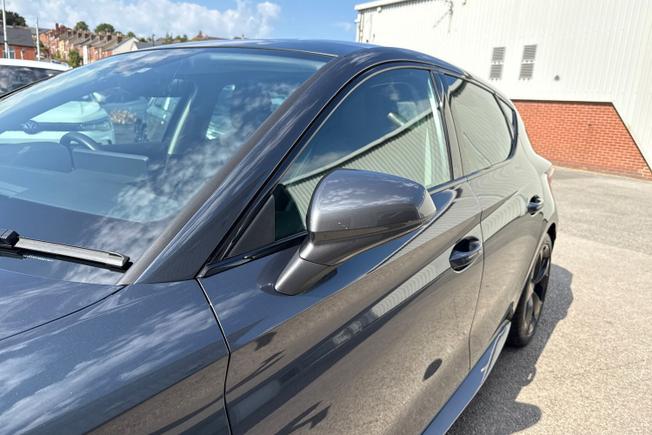 CUPRA Leon Photo 28