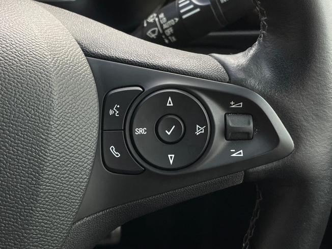 VAUXHALL Corsa Photo 17