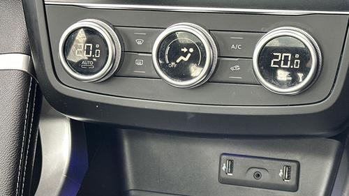 Renault Kadjar Photo autoimg-8f64df38ae290c2599415c3f219f298e0cf31db3.jpg