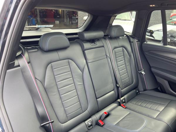 BMW iX3 Photo autoimg-8f68ef5e3fc6c8db50987d6a2871776a9167a3b5.jpg