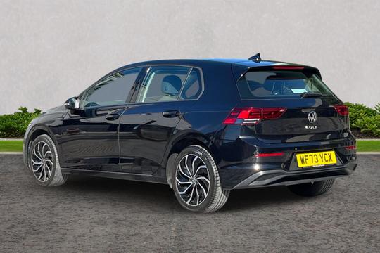 Volkswagen Golf Photo autoimg-8f69c6fa91bdc63ed988c64f367fc4249a0469a5.jpg