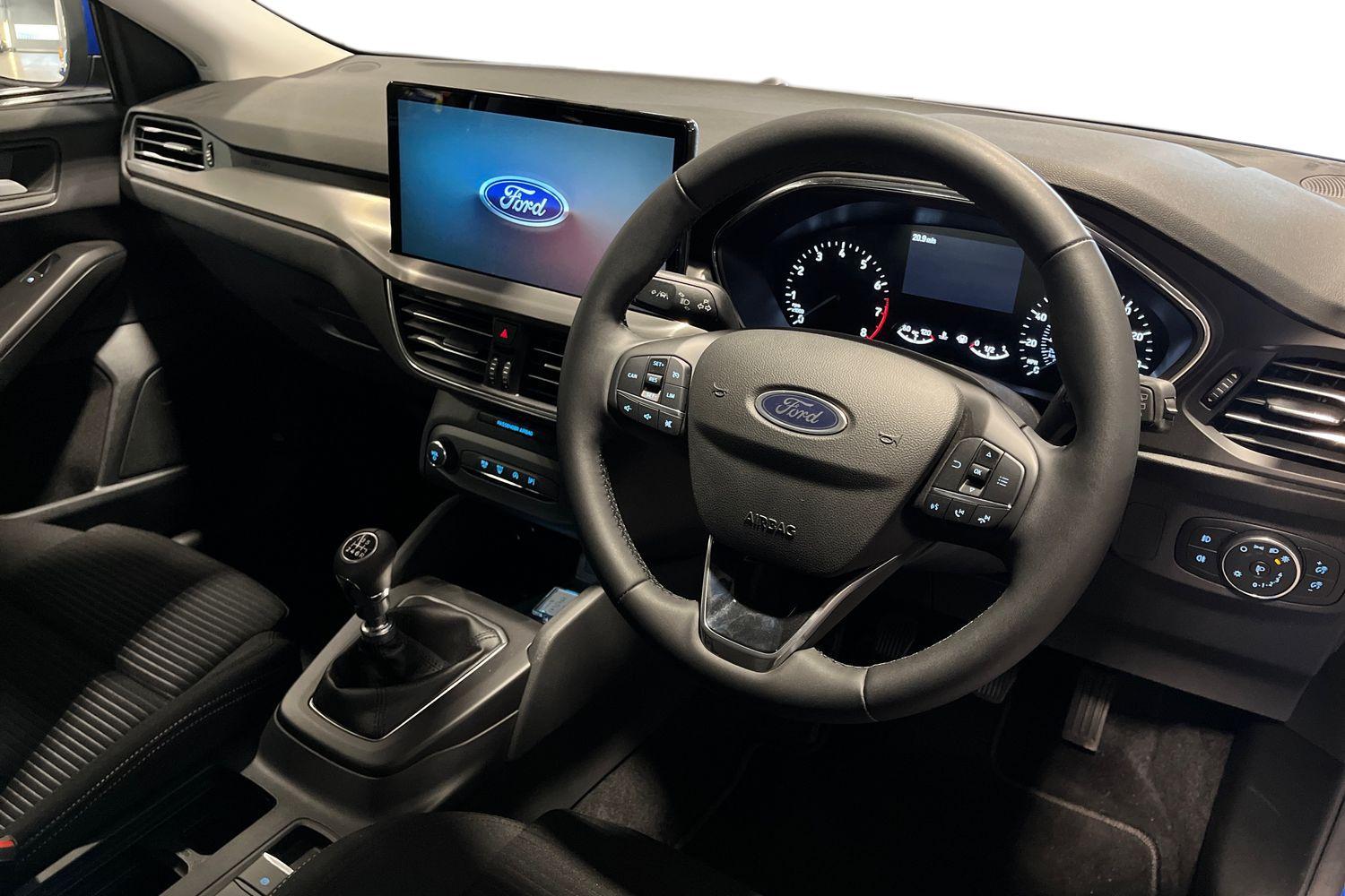 Ford Focus Photo 8