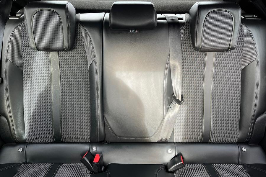 Peugeot 208 Photo autoimg-8f6a5375252cc1c13d93e4ef583b8976873dfc86.jpg
