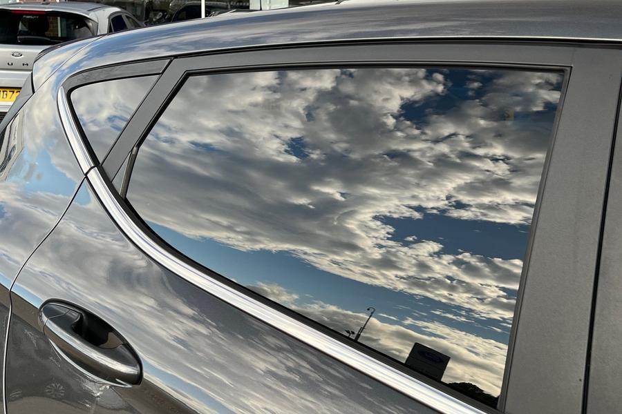 Ford FIESTA Photo autoimg-8f6a7300b93880941275364d5af03c5b5f95f74f.jpg