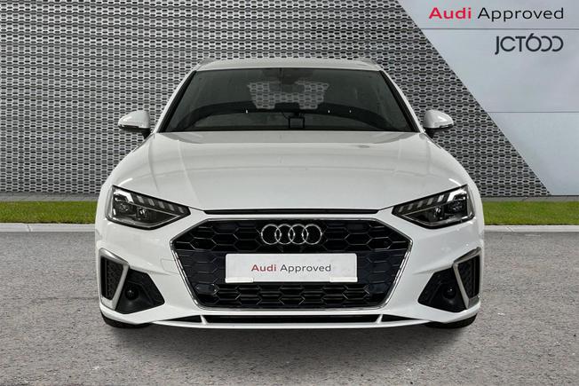 AUDI A4 Avant Photo 8