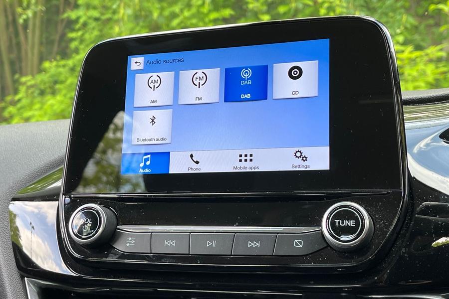 Ford Fiesta Photo autoimg-8f6d4578fda55b16f23b4bdb6560079e2fe710f4.jpg