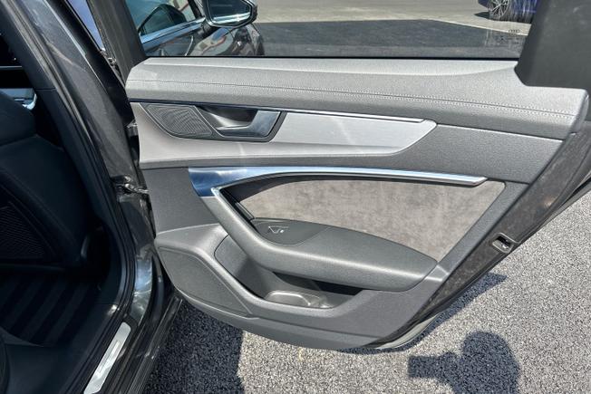 AUDI A6 Avant Photo 41