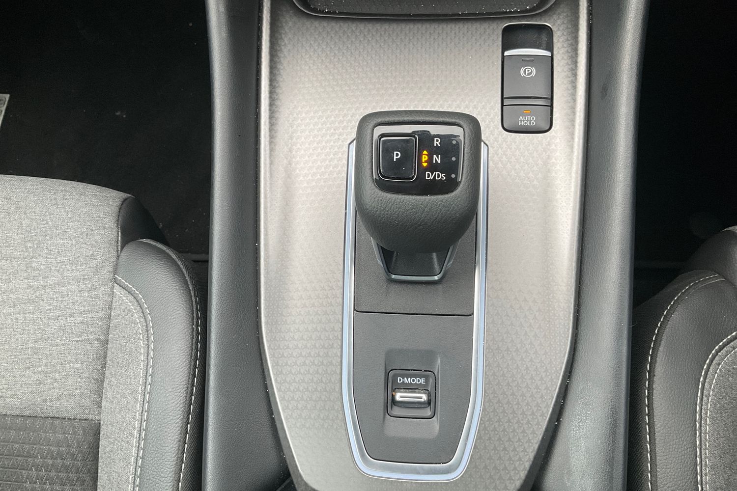 Nissan QASHQAI Photo 29