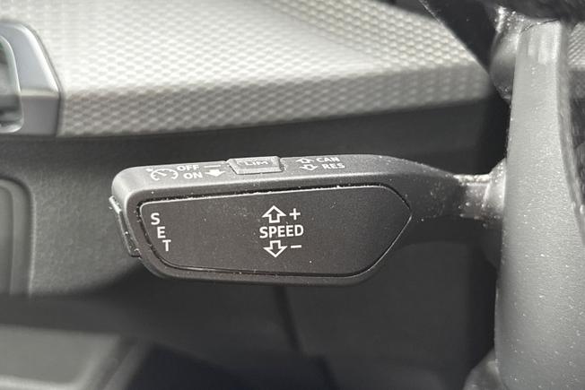 AUDI Q2 Photo 36