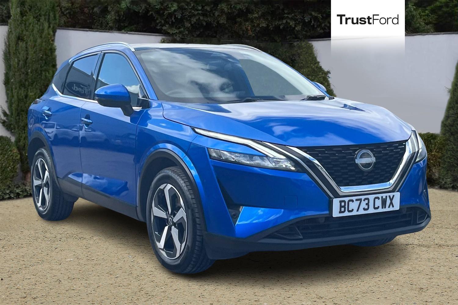 Nissan QASHQAI Photo 0
