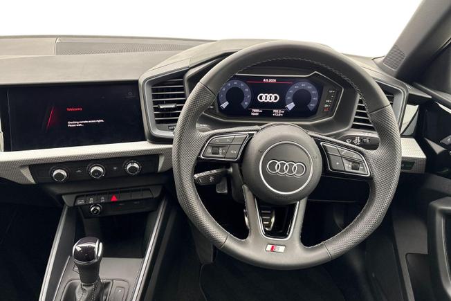 AUDI A1 Photo 11