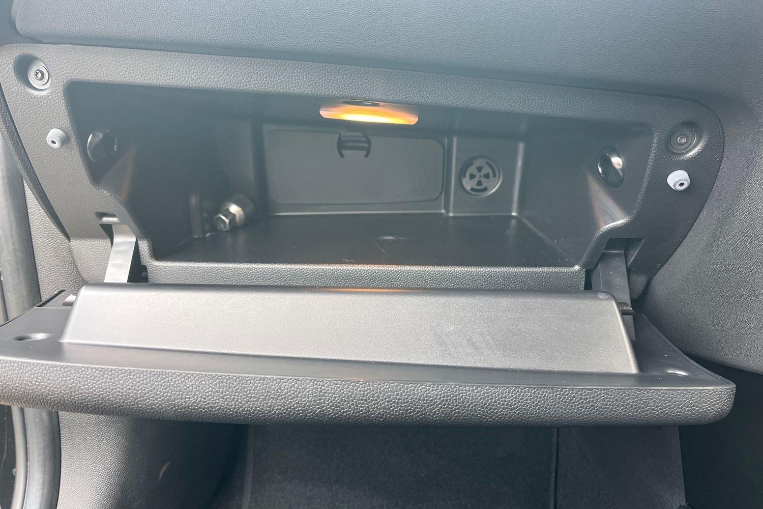 MINI Hatch Photo 34