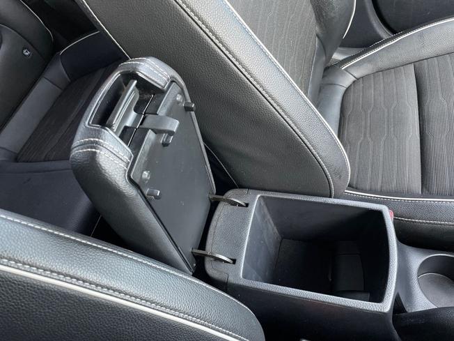 KIA Stonic Photo 40
