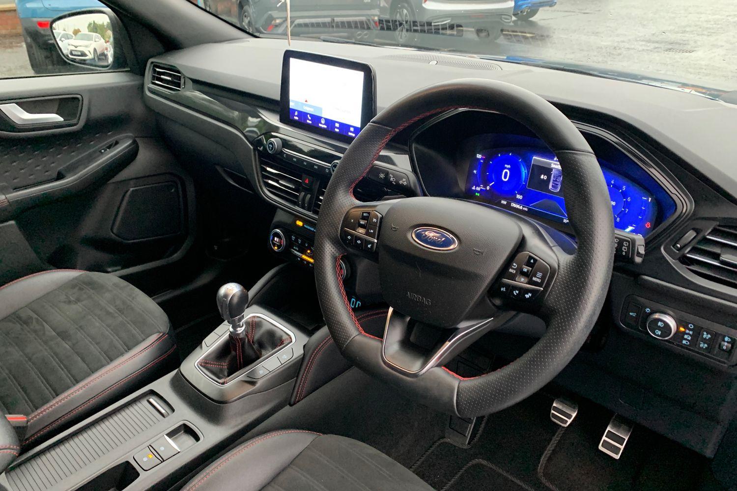 2021 Ford Kuga 1.5T EcoBoost 150PS ST-Line Edition in Chrome Blue with only 17K - vehicle photo 9 for sale on PureCar