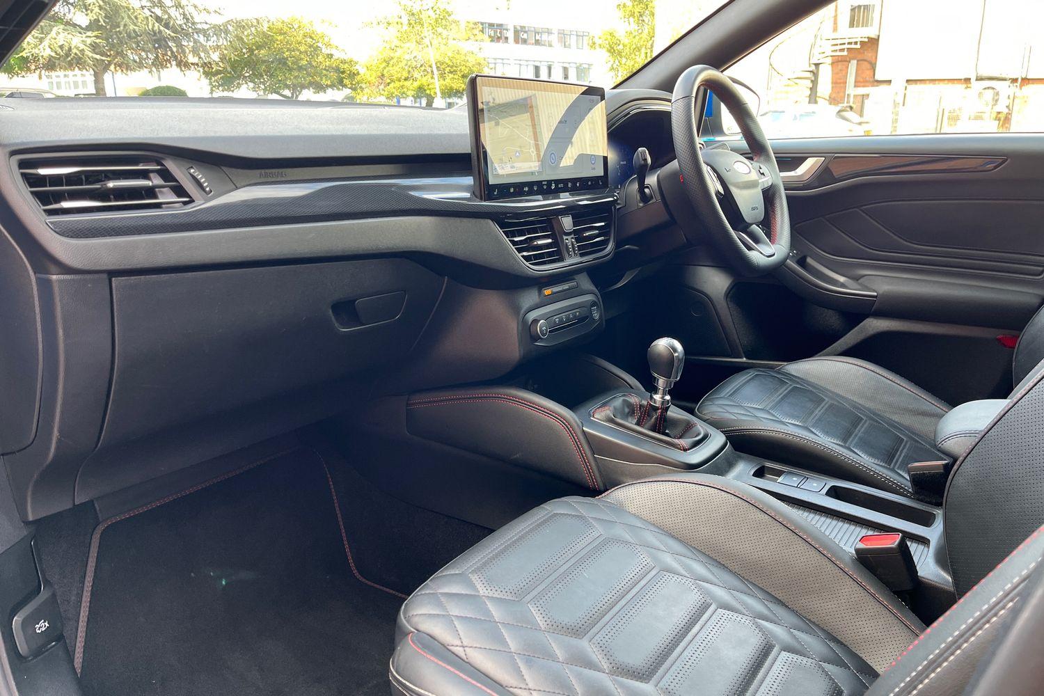 Ford Focus Photo 17
