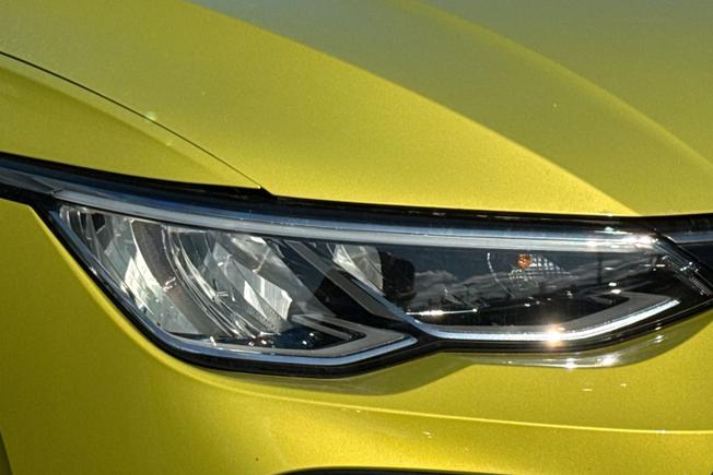 VOLKSWAGEN Golf Photo 19
