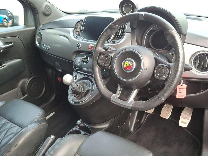Used Abarth 595 YR22ZTB 11