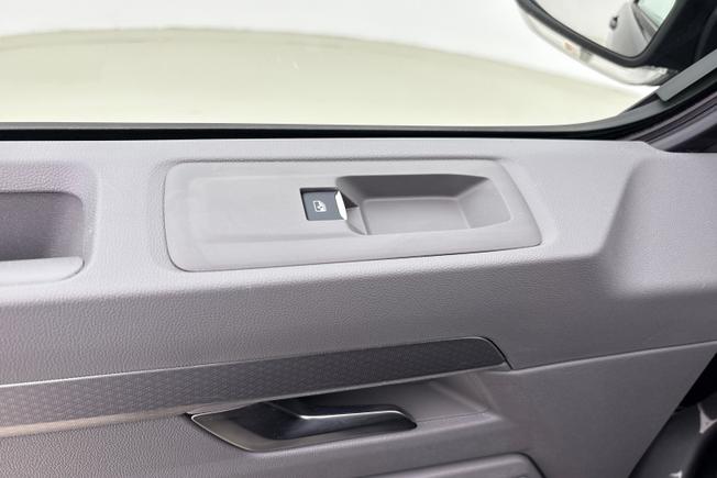 VOLKSWAGEN Transporter Photo 24