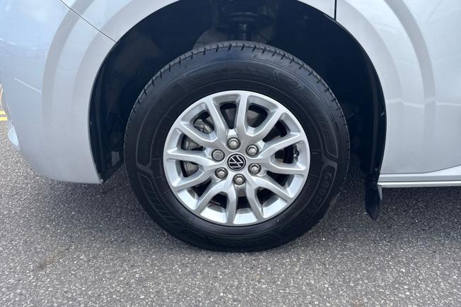 VOLKSWAGEN Transporter Photo 29