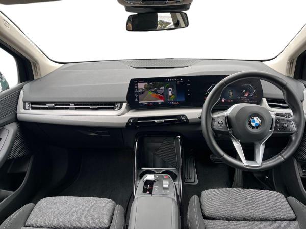 BMW 2 Series Active Tourer Photo autoimg-8f86d6671224f498c37849c0f253720dc3df2517.jpg