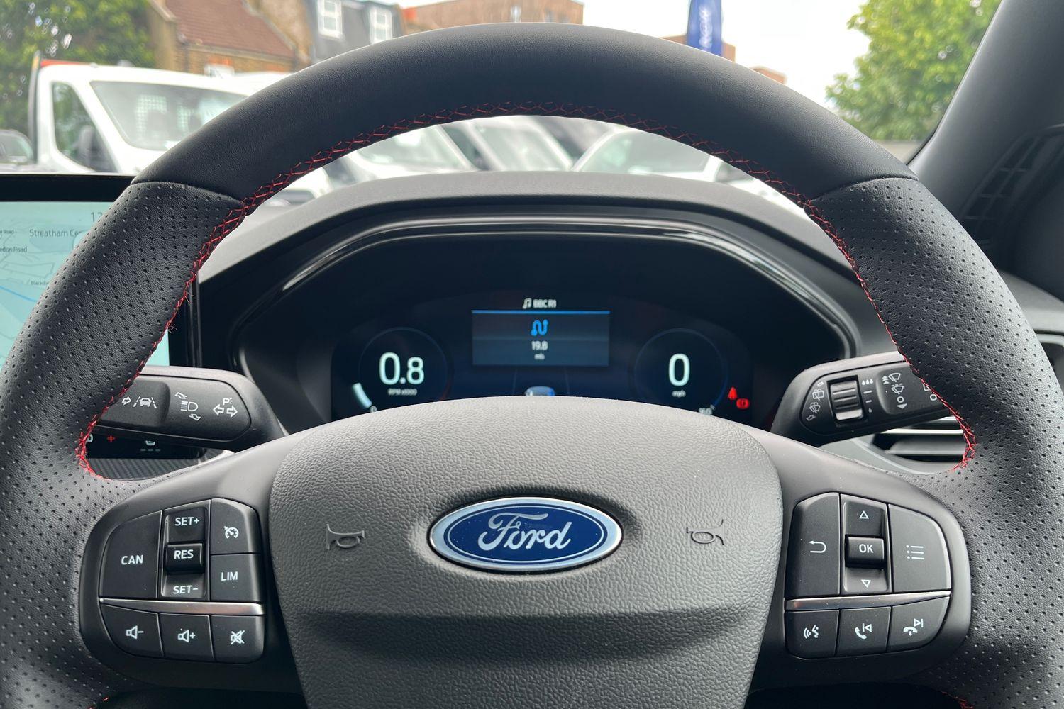 Ford FOCUS Photo 22
