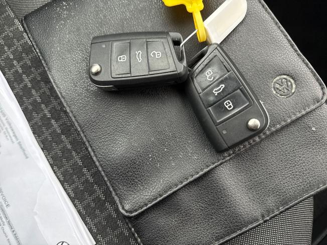 VOLKSWAGEN Polo Photo 38
