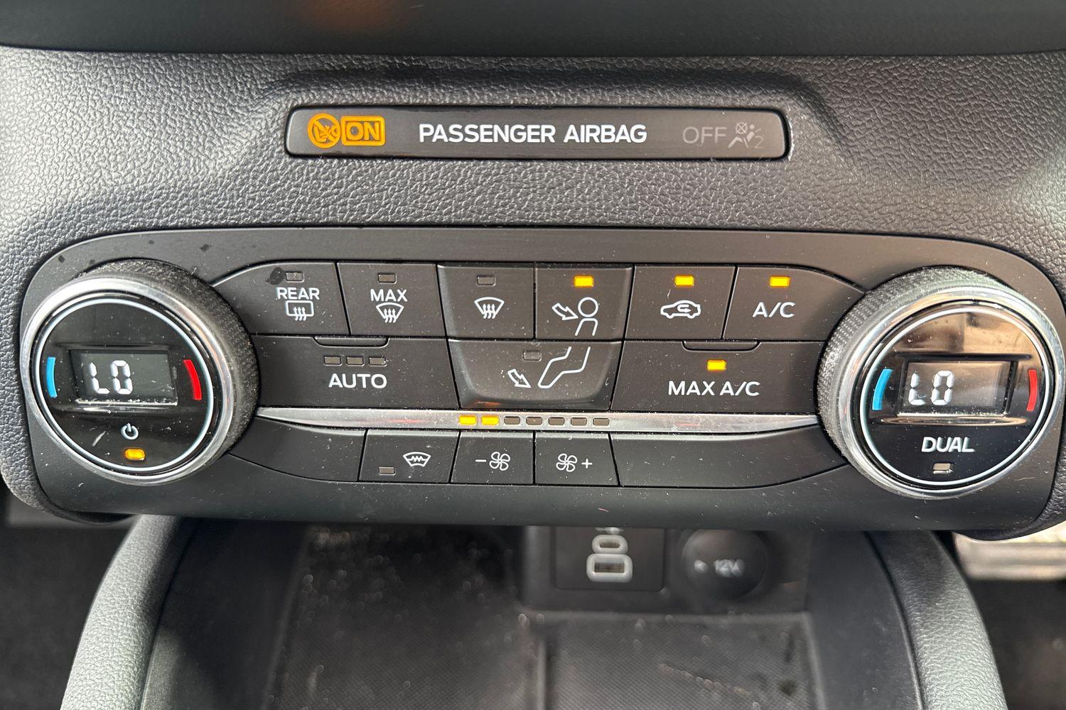 Ford Kuga Photo 35