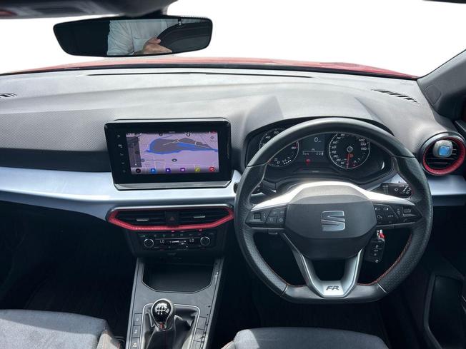 SEAT Ibiza Photo 10