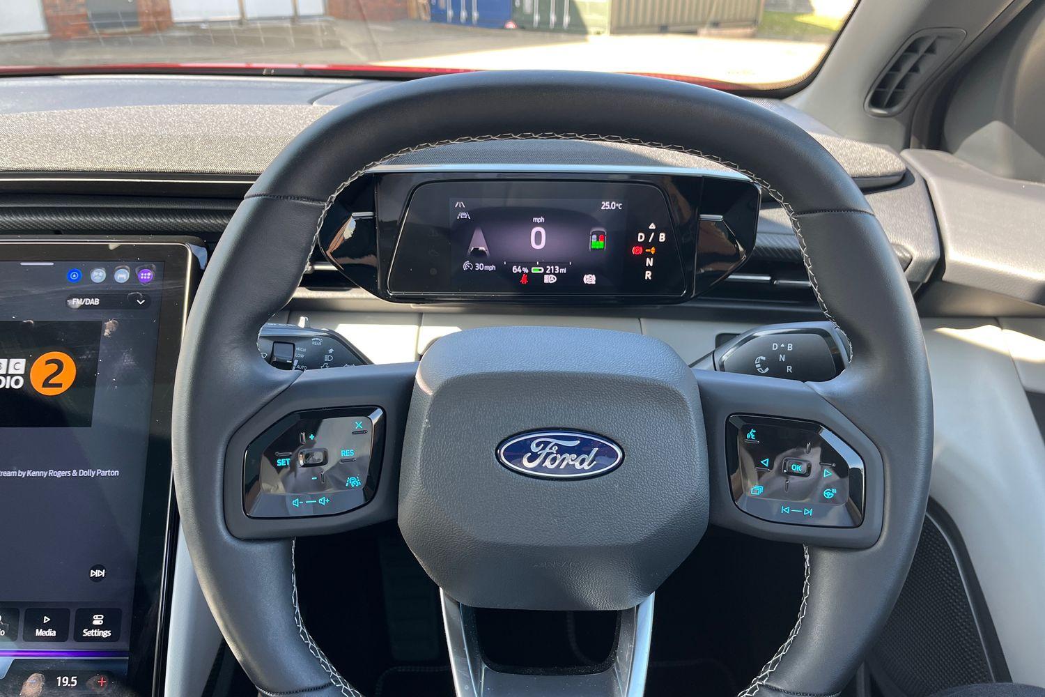 Ford Explorer Photo 11