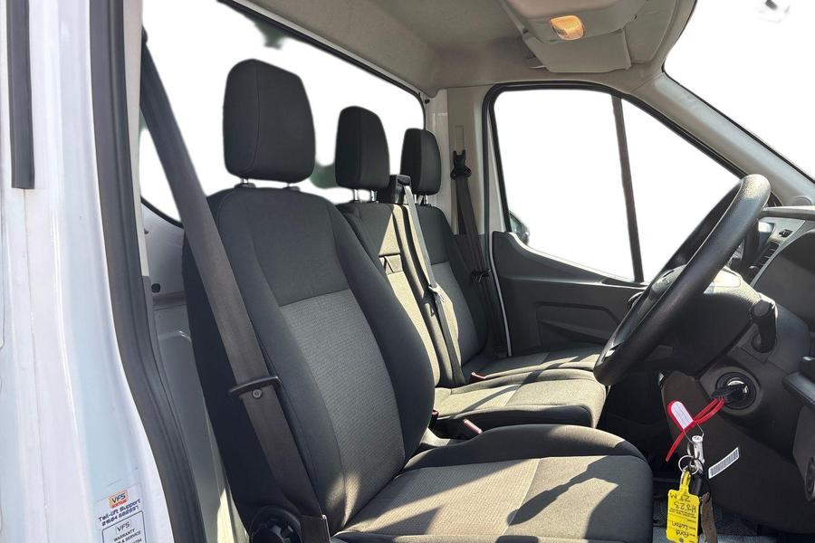 Ford TRANSIT Photo autoimg-8f8eb3cbeb99c2a35c40c5899266c9f44d5e0f5e.jpg