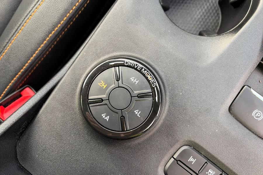 Ford RANGER Photo autoimg-8f8efce32a711becd734993189e22c6918b3379a.jpg