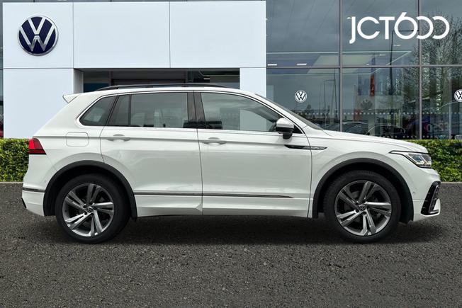 VOLKSWAGEN Tiguan Photo 4