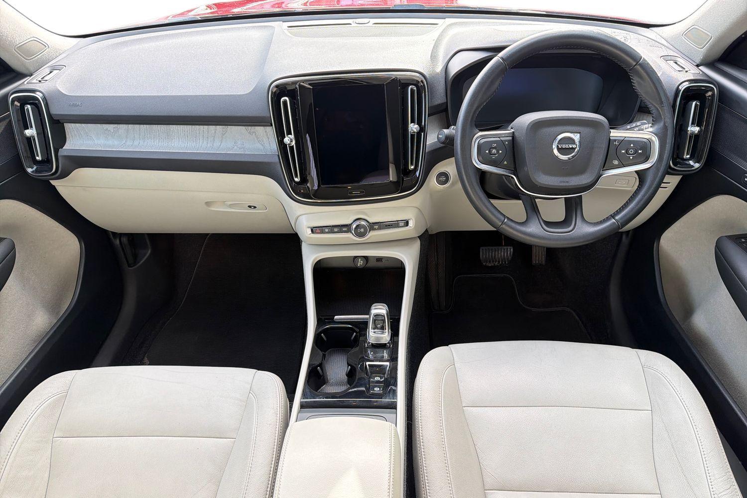 Volvo XC40 Photo 9