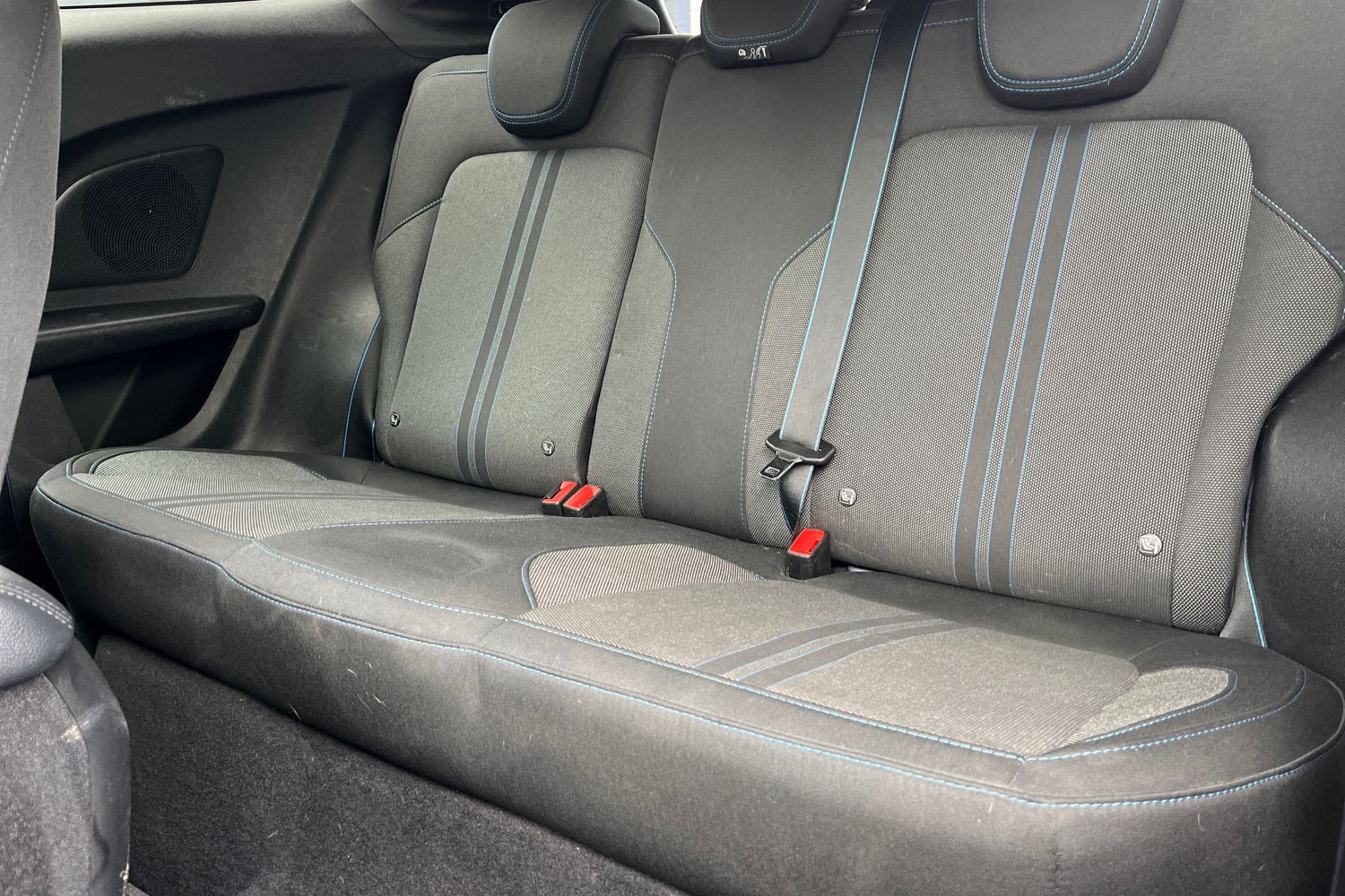 Ford FIESTA Photo 19