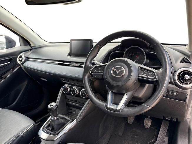 MAZDA Mazda2 Photo 6