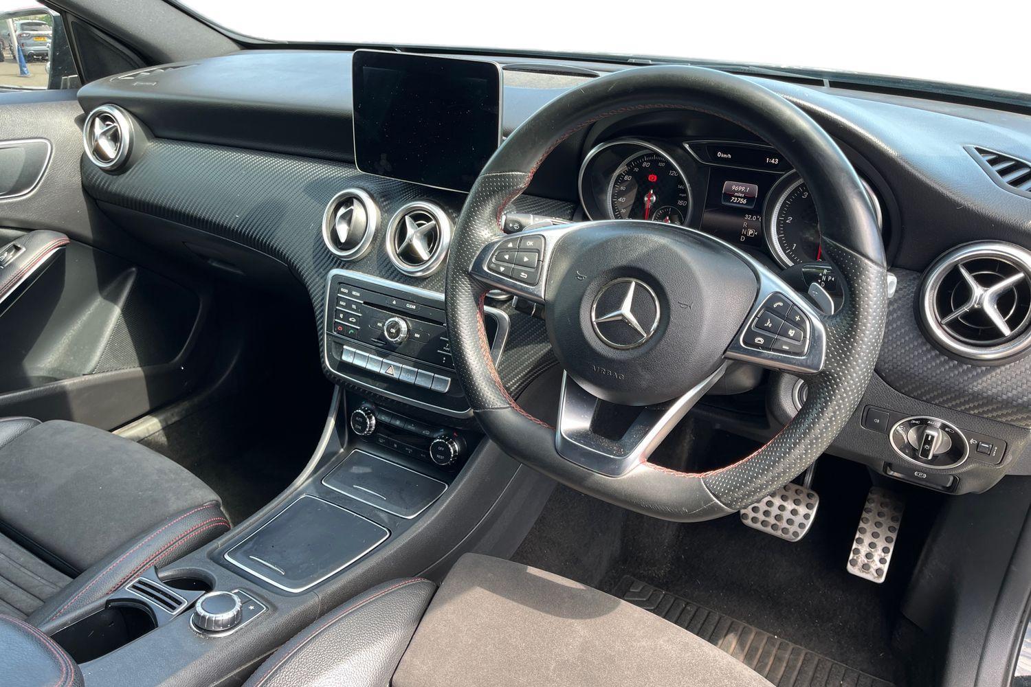 Mercedes-Benz A CLASS Photo 8