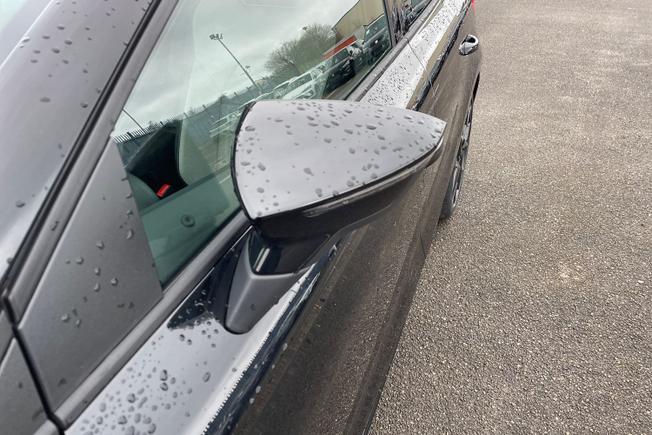 SEAT Ibiza Photo 20