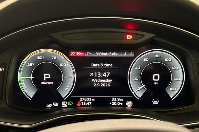 AUDI Q8 Photo 15