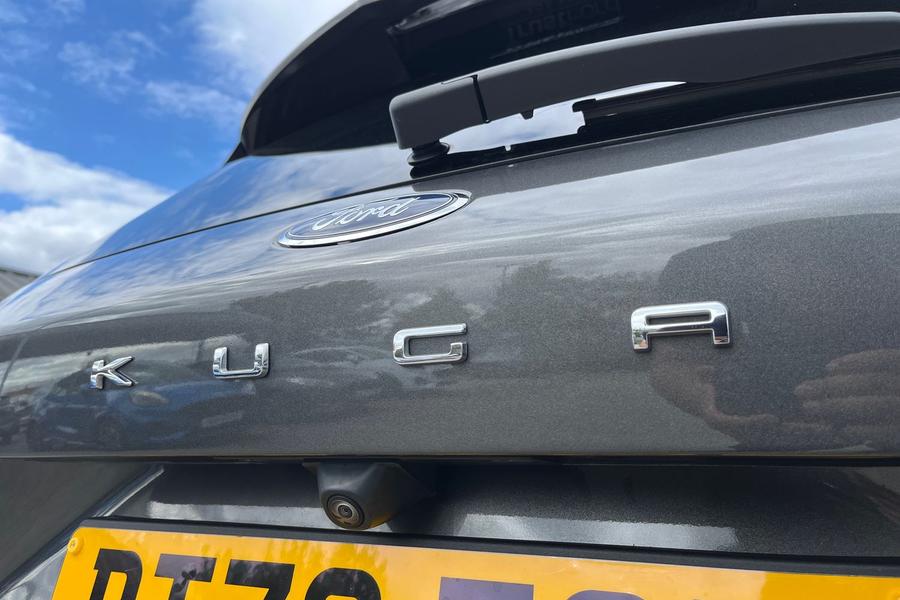 Ford KUGA Photo autoimg-8fa0d2ee93e9e1a284a0325c2c938466661ec058.jpg