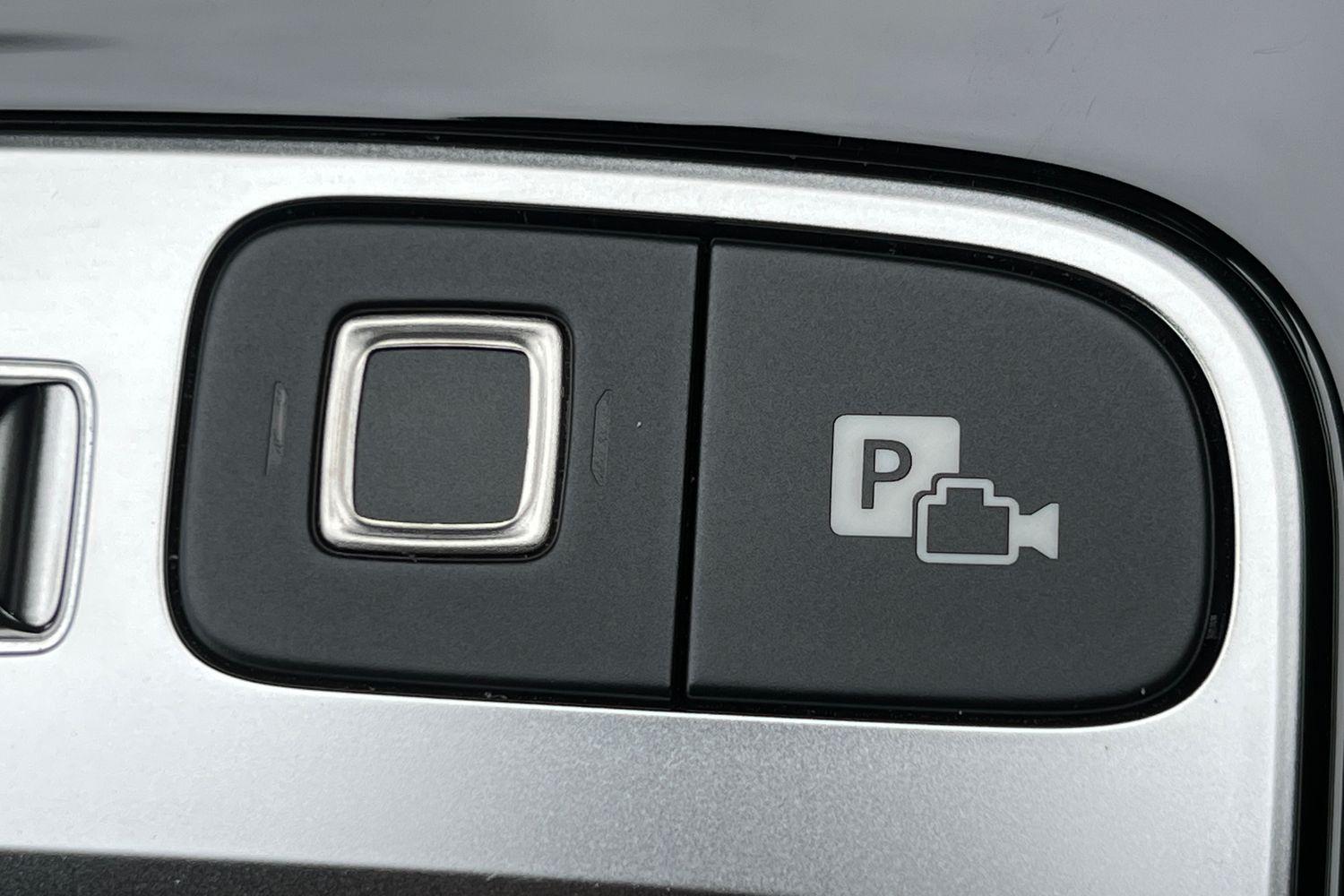Mercedes-Benz CLA Photo 33