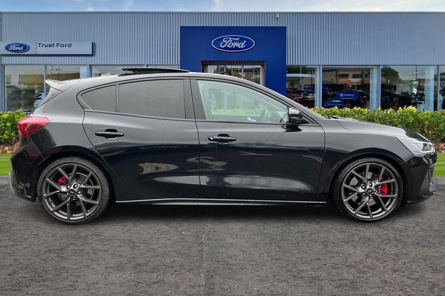 Ford Focus Photo autoimg-8fa6fb88af7290878fb2fef50c6c2ec8d2f09b3e.jpg