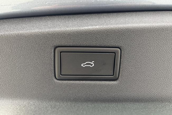 VOLKSWAGEN Id.7 Photo 21