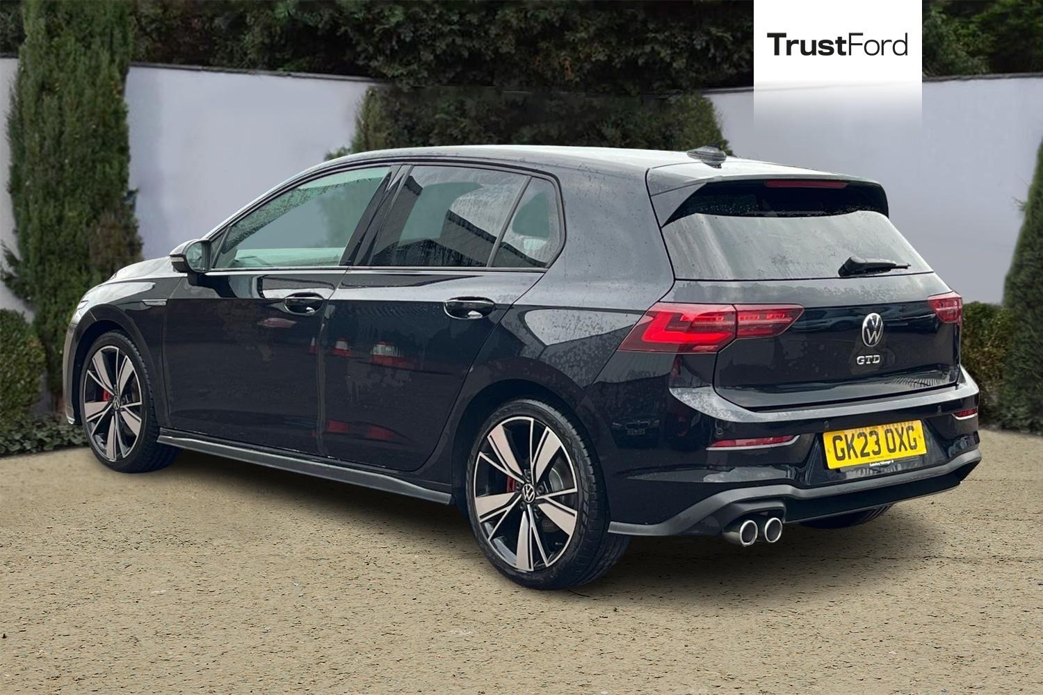 Volkswagen GOLF Photo 1