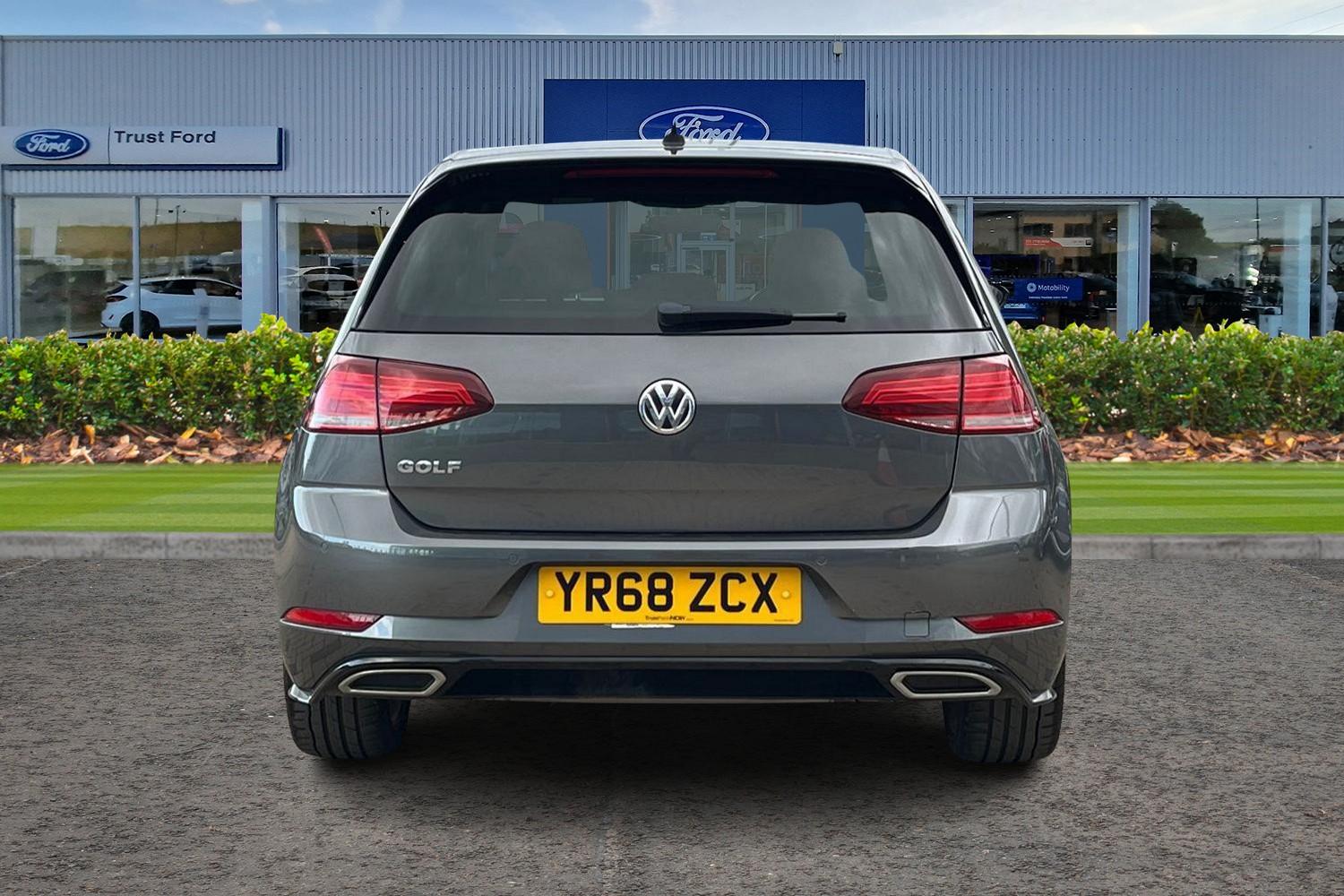 Volkswagen GOLF Photo 6