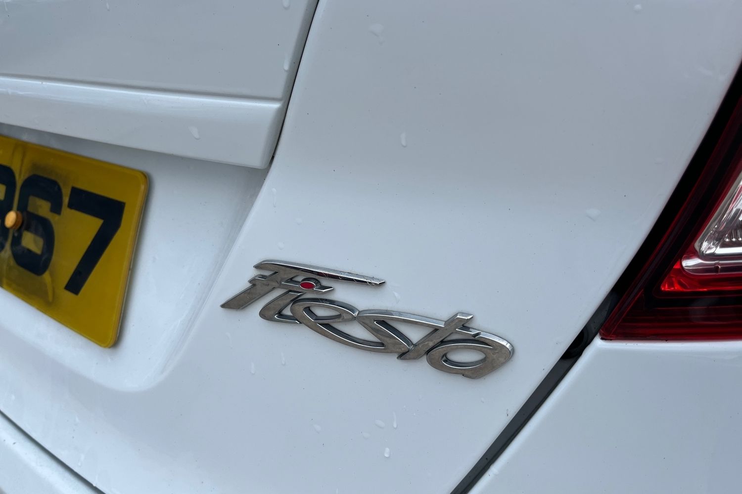 Ford FIESTA Photo 38