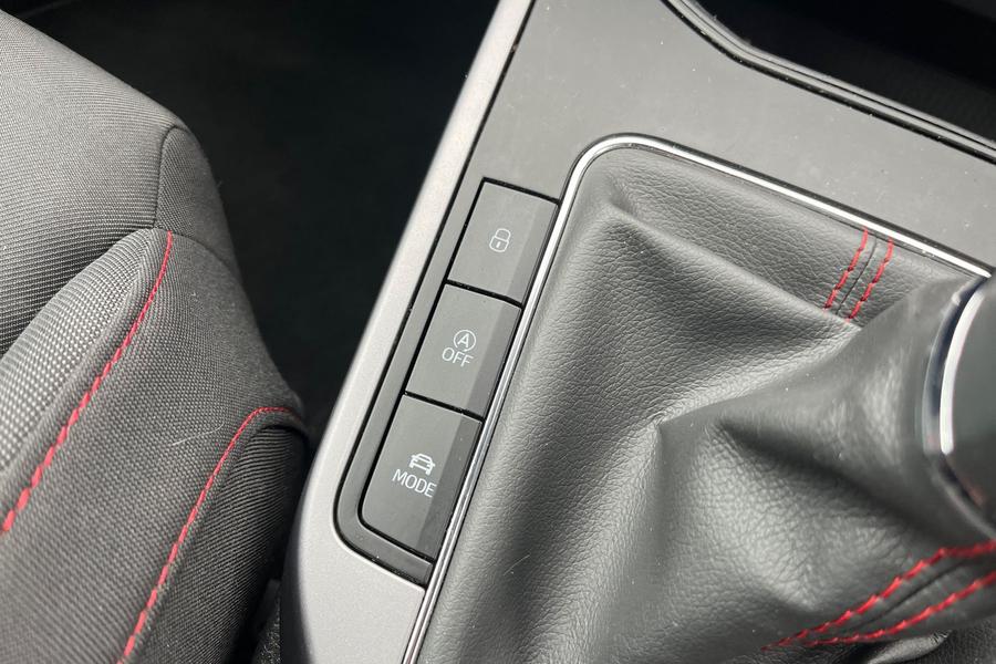 SEAT Arona Photo autoimg-8fb0aa87a9db7eff89b6fc88e8e278e21d9dd85e.jpg