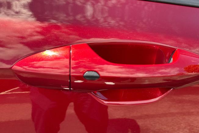 HYUNDAI Kona Photo 25